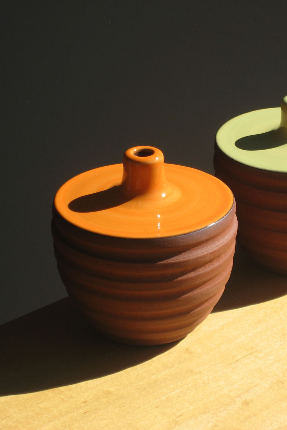 Ceramic by Zuzana Licko No. 904 - 2