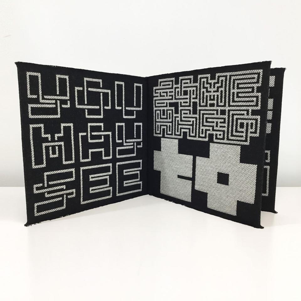 Ceramic by Zuzana Licko No. 936 - 1