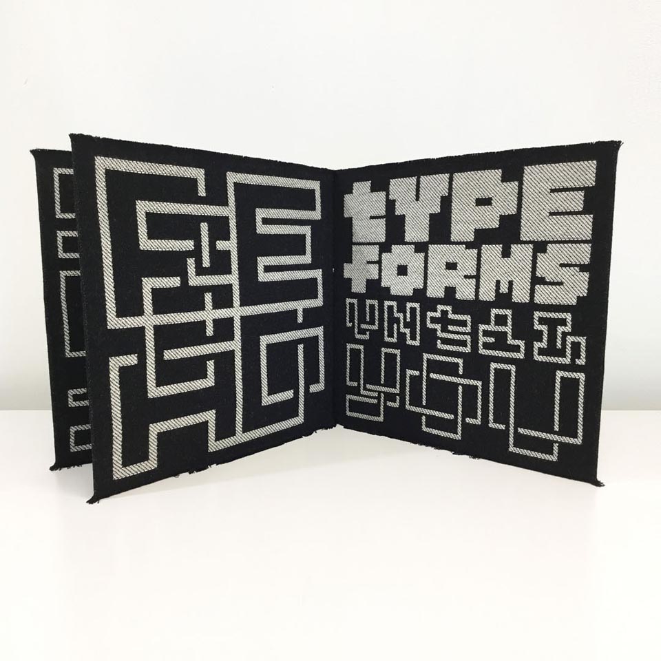 Ceramic by Zuzana Licko No. 936 - 2