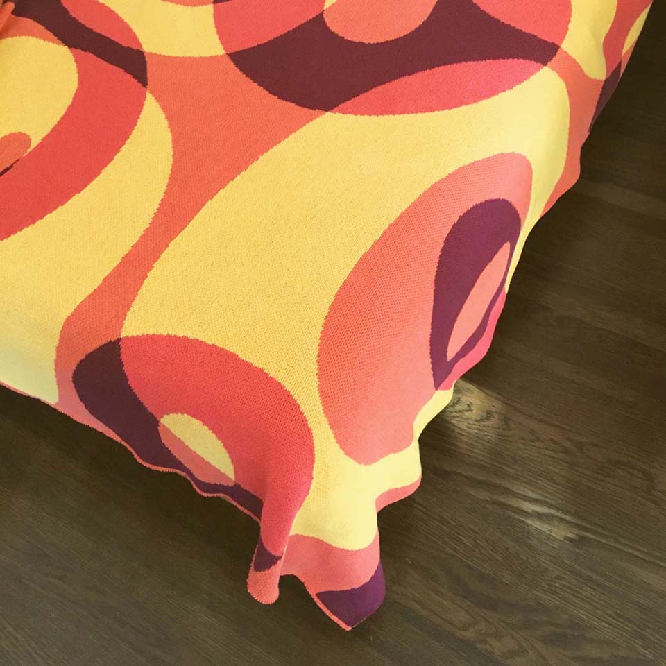 Ceramic by Zuzana Licko No. 940 - 4