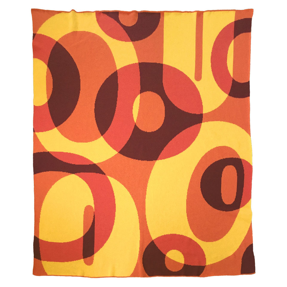 Letter O Throw Blanket No. 940