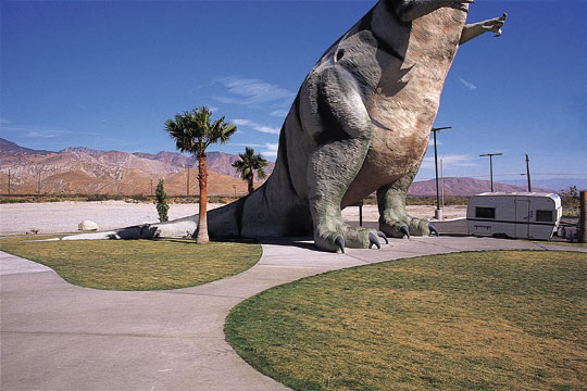 Cabazon, CA, 2000